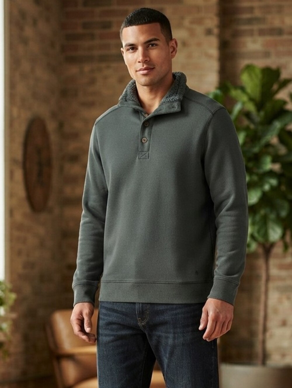 G.H. Bass & Co. Dark Gray Sherpa Lined Quarter Button Sweatshirt XL